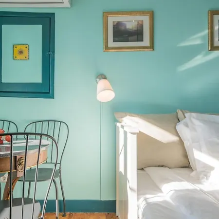 Heart - White By Lovelystay Lisboa