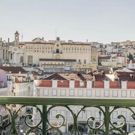 Heart - White By Lovelystay Lisboa