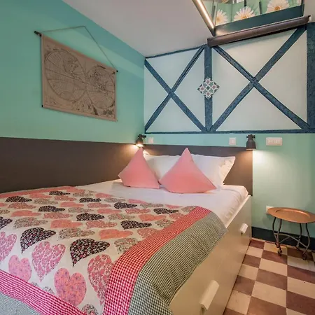 Heart - White By Lovelystay Lisbona